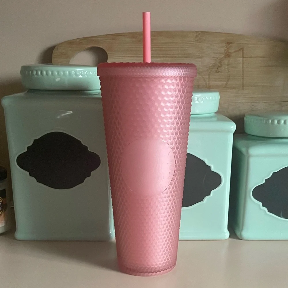 NEW😍 Valentines💗💕 Feb 2022 Starbucks Cold Cup - Picture 1 of 4